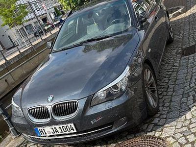 BMW 525