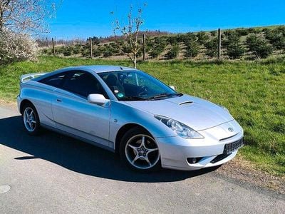 Usado Toyota Celica T2 143 HP (105 kW) 2004 Prateado Coupé