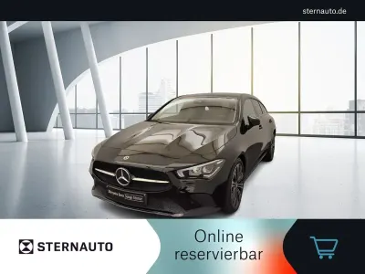 Gebraucht Mercedes CLA200 Progressive 150 PS (110 kW) 2023 Unilack nachtschwarz Coupé