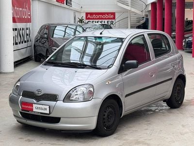 Silber Gebraucht 2002 Toyota Yaris Sol Kleinwagen | 3.499 € (Fairer Preis)