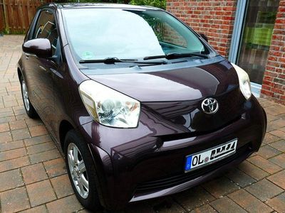 Toyota iQ