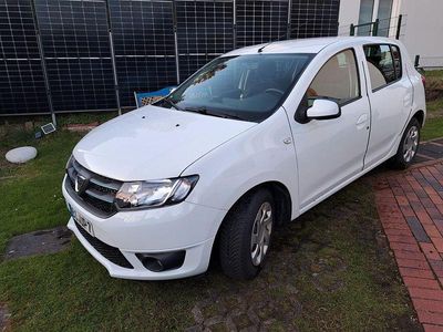 Gebraucht Dacia Sandero Lauréate 72 PS (52 kW) 2014 Weiß Limousine