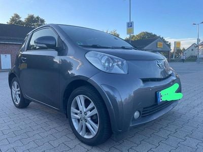 Toyota iQ
