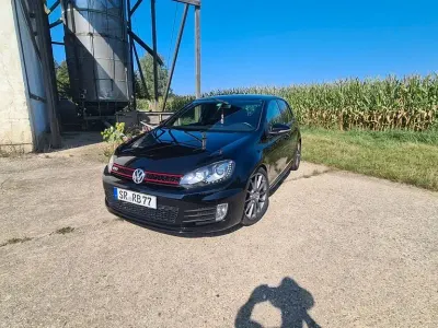 Gebraucht VW Golf VI GTI 211 PS (155 kW) 2011 Schwarz Kleinwagen