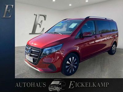 Gebraucht Mercedes V220 163 PS (119 kW) 2024 Rot Van / Kleinbus