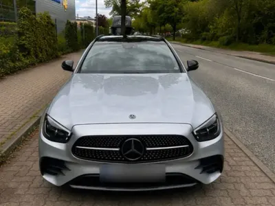Gebraucht Mercedes E220 200 PS (147 kW) 2022 Silber Kombi