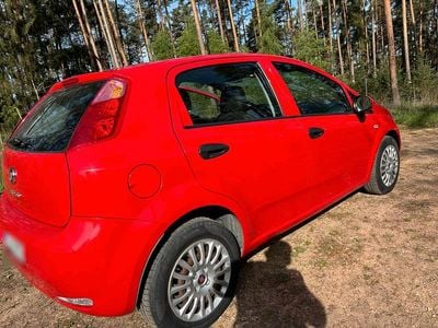 Gebraucht Fiat Punto 72 PS (52 kW) 2016 Rot Kleinwagen
