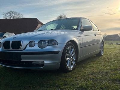 Gebraucht BMW 316 116 PS (85 kW) 2002 Grau Coupé