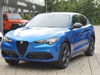 Neu Alfa Romeo Stelvio Veloce 209 PS (153 kW) 2026 Blau SUV