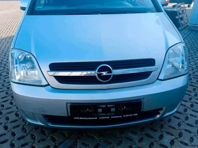 Gebraucht Opel Meriva 105 PS (77 kW) 2005 Silber Van / Kleinbus