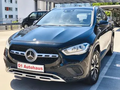 Gebraucht Mercedes GLA180 116 PS (85 kW) 2022 Schwarz SUV