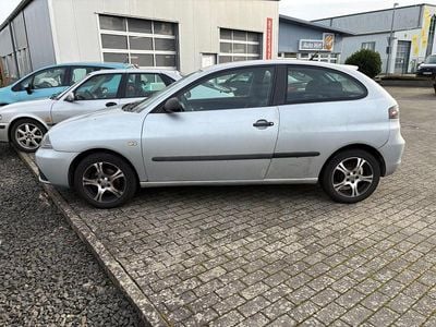 Silber Gebraucht 2007 Seat Ibiza Reference Limousine | 1.490 € (Fairer Preis)