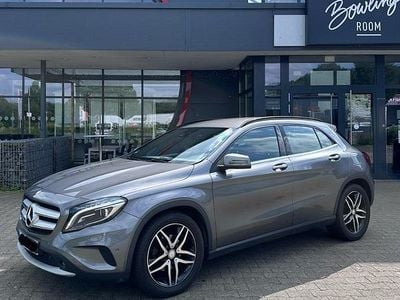 Mercedes GLA220