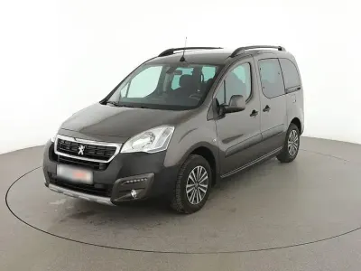 Gebraucht Peugeot Partner Outdoor 120 PS (88 kW) 2016 Braun Van / Kleinbus