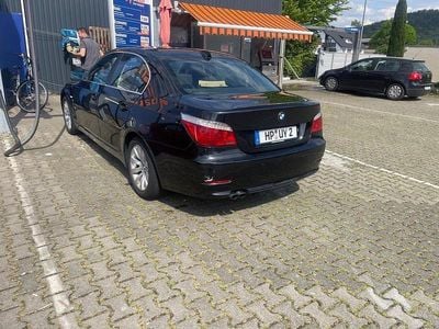 Second-hand BMW 523 190 CP (139 kW) 2008 Negru Berlinǎ