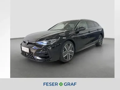 Gebraucht VW Passat R-line 150 PS (110 kW) 2025 Grenadillschwarz metallic Kombi