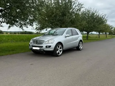 Gebraucht Mercedes ML320 224 PS (164 kW) 2008 Silber SUV