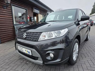 Gebraucht Suzuki Vitara Club 120 PS (88 kW) 2017 Schwarz SUV