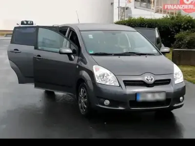 Gebraucht Toyota Corolla Verso 136 PS (100 kW) 2007 Grau Van / Kleinbus