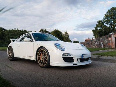 Porsche 911 Carrera GTS