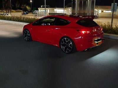Gebraucht Opel Astra OPC 330 PS (242 kW) 2014 Rot Coupé