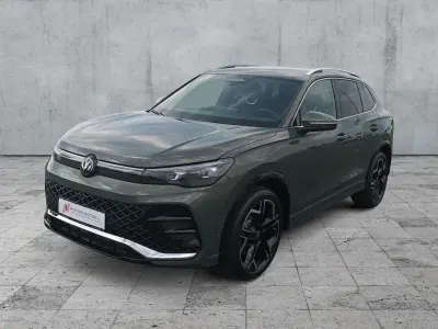 Neu VW Tiguan R-line 150 PS (110 kW) 2026 Grün SUV