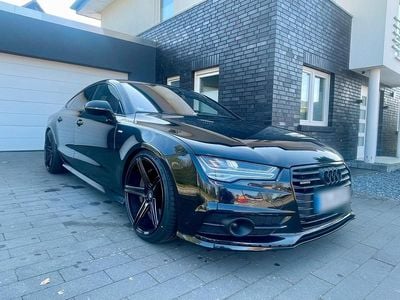 Second-hand Audi A7 S-Line 320 CP (235 kW) 2015 Negru Hatchback