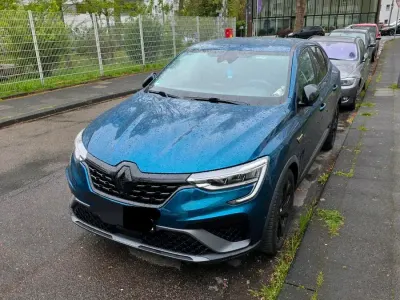 Gebraucht Renault Arkana Engineered 145 PS (106 kW) 2022 Andere farben SUV