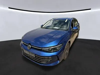 Gebraucht VW Passat IQ Drive 150 PS (110 kW) 2024 Blau Kombi