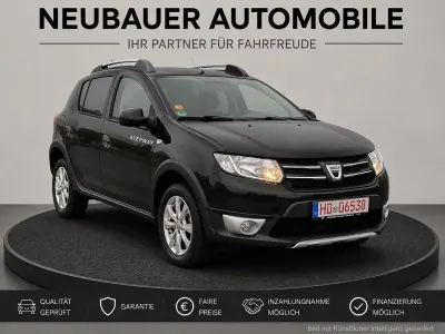 Gebraucht Dacia Sandero Prestige 90 PS (66 kW) 2015 Schwarz SUV