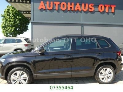 Neu Skoda Karoq Selection 150 PS (110 kW) 2025 Schwarz SUV