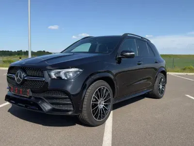 Używany Mercedes GLE400 AMG 330 KM (242 kW) 2023 Czarny SUV