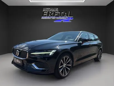 Gebraucht Volvo V60 Core 398 PS (292 kW) 2023 Schwarz Kombi