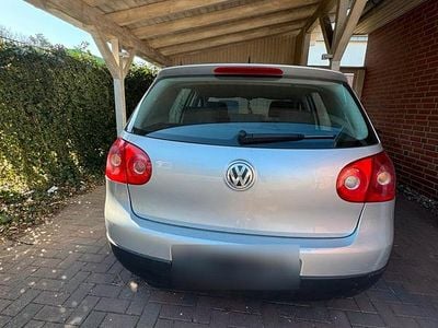 Second-hand VW Golf IV 2005 Argintiu Hatchback