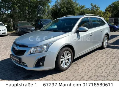 Gebraucht Chevrolet Cruze LT 124 PS (91 kW) 2013 Silber Kombi