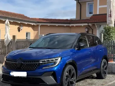 Usata Renault Austral 158 CV (116 kW) 2023 Blu SUV