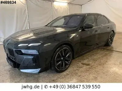 Gebraucht BMW i7 M Sport 400 kW (544 PS) 2023 Black sapphire metallic Limousine