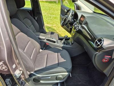 Mercedes B180