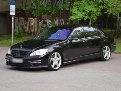 Używany Mercedes S500L AMG 387 KM (284 kW) 2007 Czarny Sedan/Limuzyna