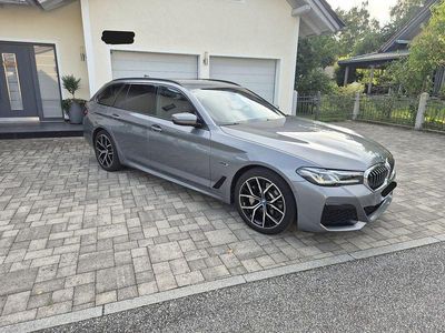 BMW 530e