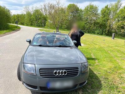 Gebraucht Audi TT Roadster Sport 179 PS (131 kW) 2000 Grau Cabrio