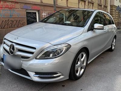 Mercedes B180