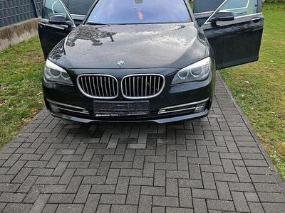 BMW 730