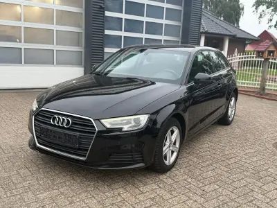 Gebraucht Audi A3 Ambiente 110 PS (80 kW) 2017 Schwarz Limousine