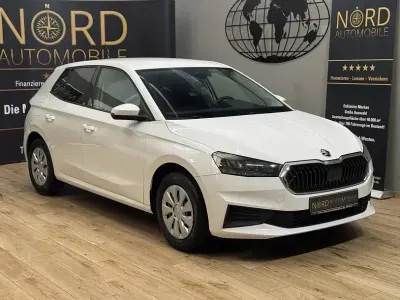 Gebraucht Skoda Fabia Ambition 95 PS (69 kW) 2022 Candyweiss Kleinwagen