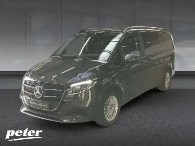 Używany Mercedes V220 Style 163 KM (119 kW) 2024 Szary Minivan