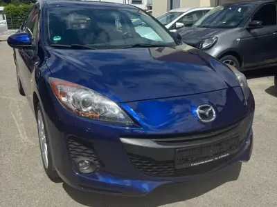 Używany Mazda 3 Edition 150 KM (110 kW) 2013 Niebieski Sedan/Limuzyna