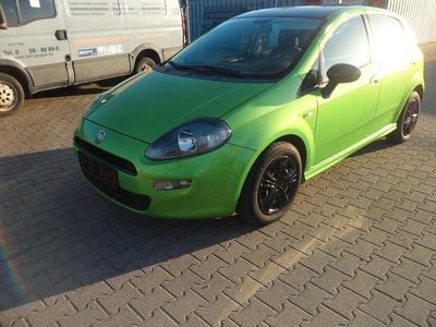 Gebraucht Fiat Punto More 86 PS (63 kW) 2012 Grün Kleinwagen