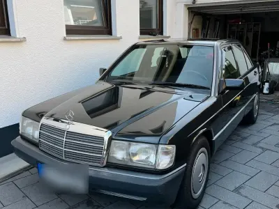 Gebraucht Mercedes 190 122 PS (89 kW) 1992 Andere farben Limousine
