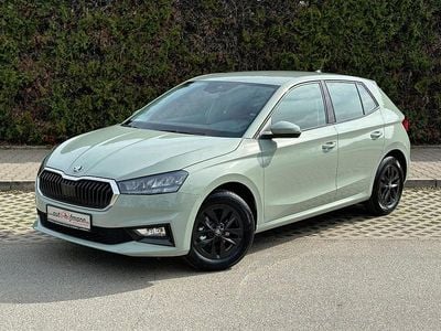 Neu Skoda 105 95 PS (69 kW) 2026 Grün Limousine
